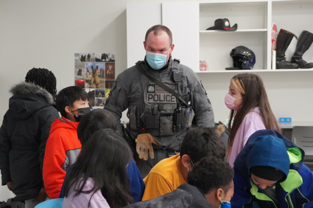 children at police school